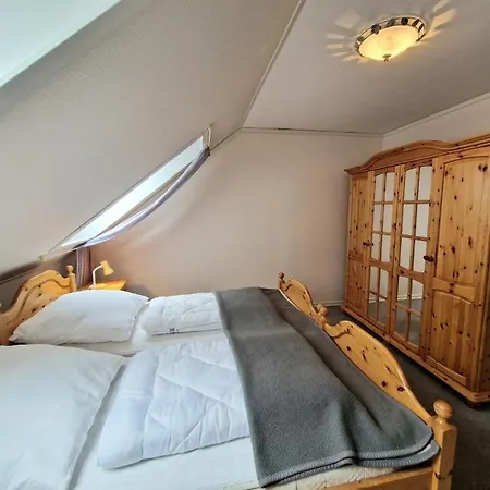 Holiday home Reihenhaus Gruener Weg