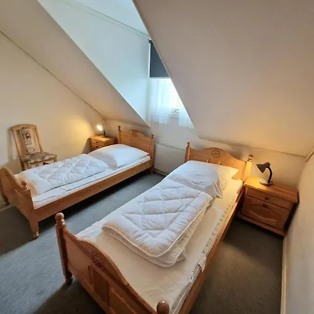 Holiday home Reihenhaus Gruener Weg