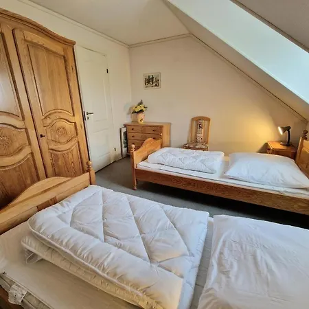 Holiday home Reihenhaus Gruener Weg